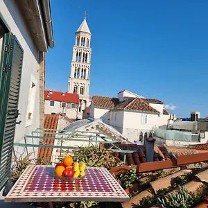 Malena Palace Experience Split